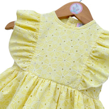 Cargar imagen en el visor de la galería, Vestido amarillo
